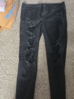American Eagle Outfitters Black Distressed Skinny Jeans